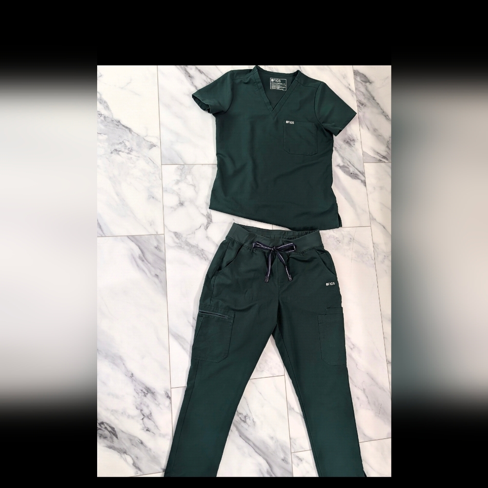 Figs British Racing Green Srub Set